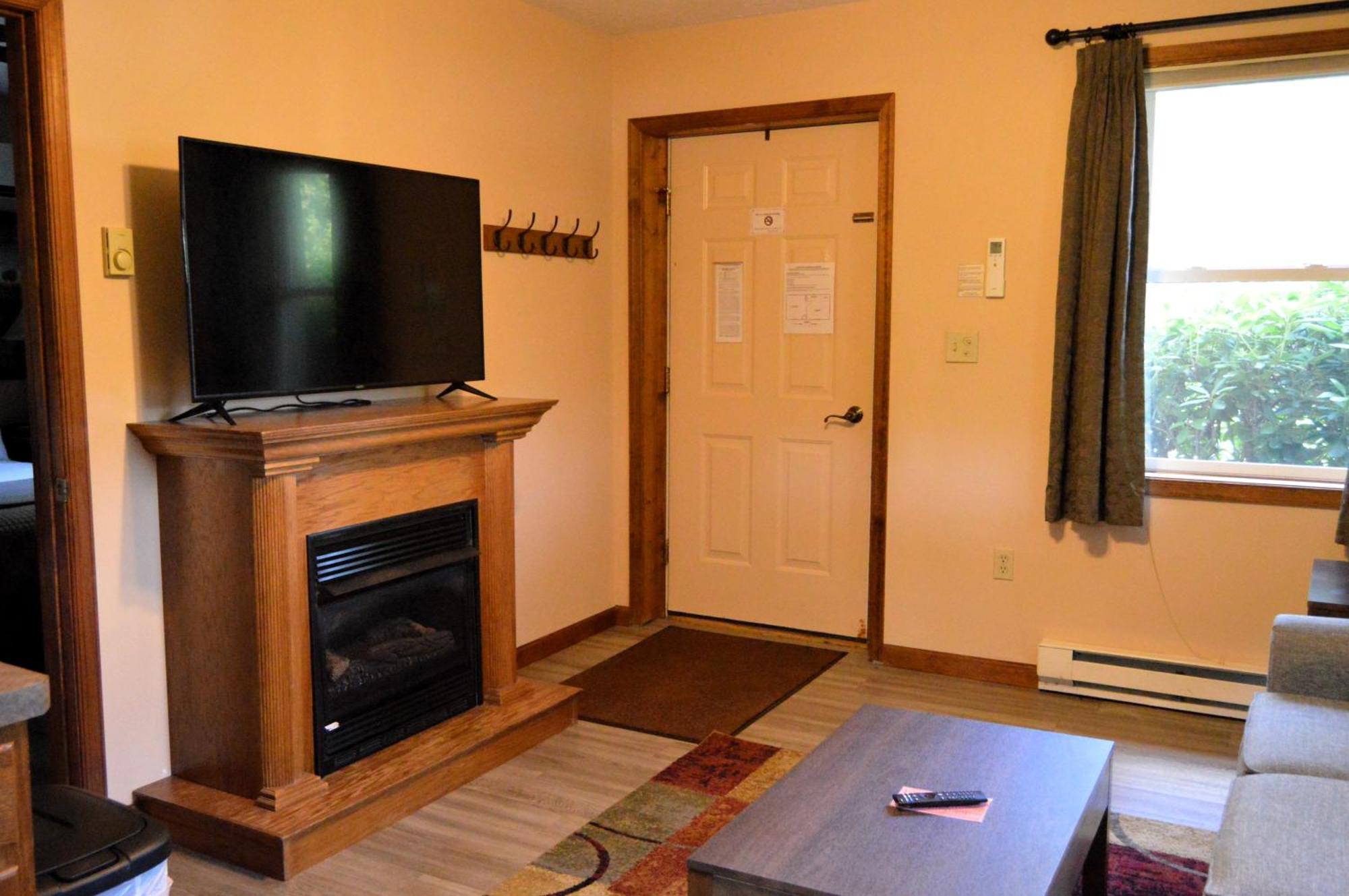 Woodfield Manor - A Sundance Vacations Property Cresco Bilik gambar